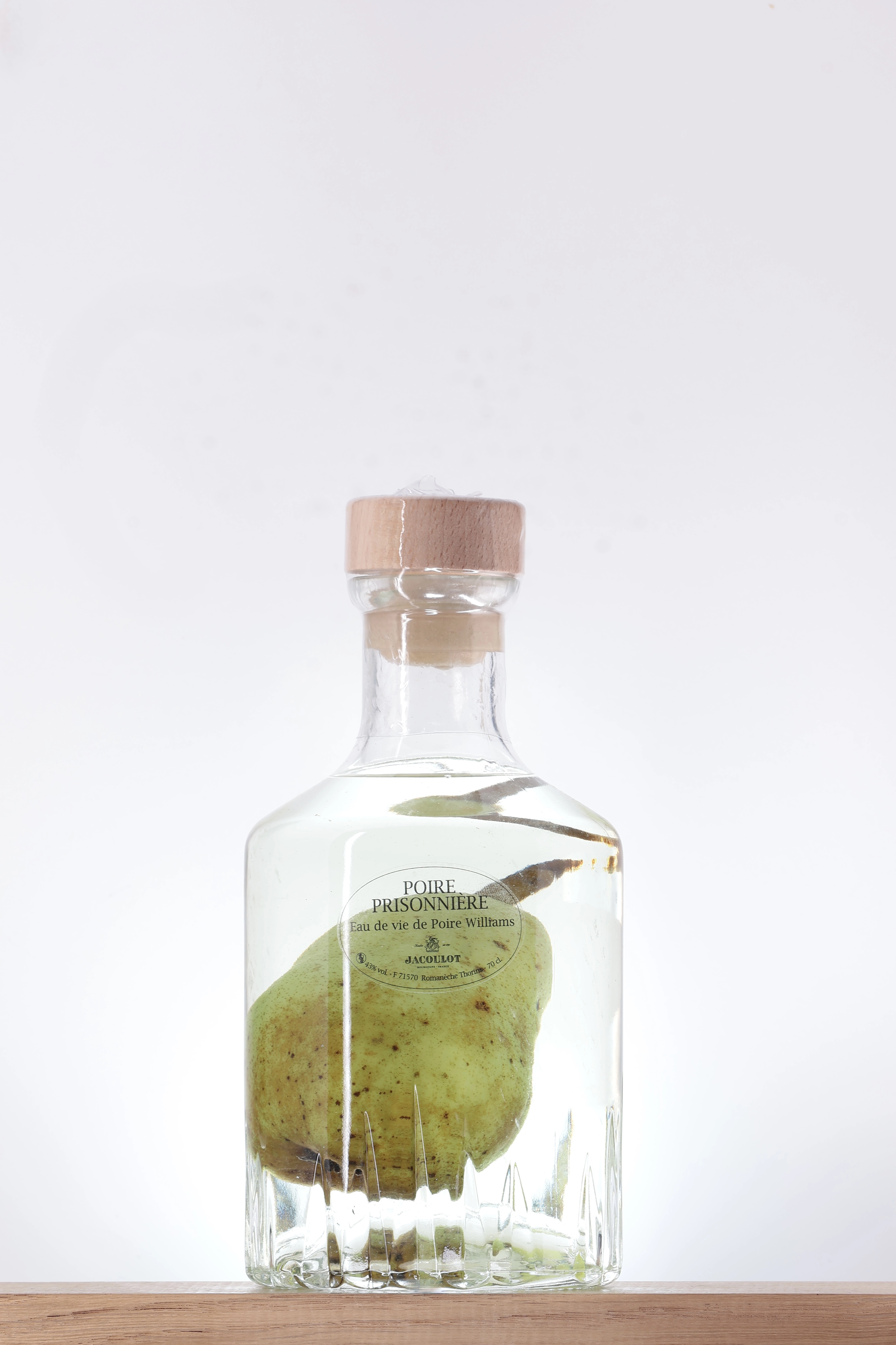 Poire Williams Fruit Prisonnier Maison Jacoulot Poire Williams Fruit Prisonnier Maison Jacoulot