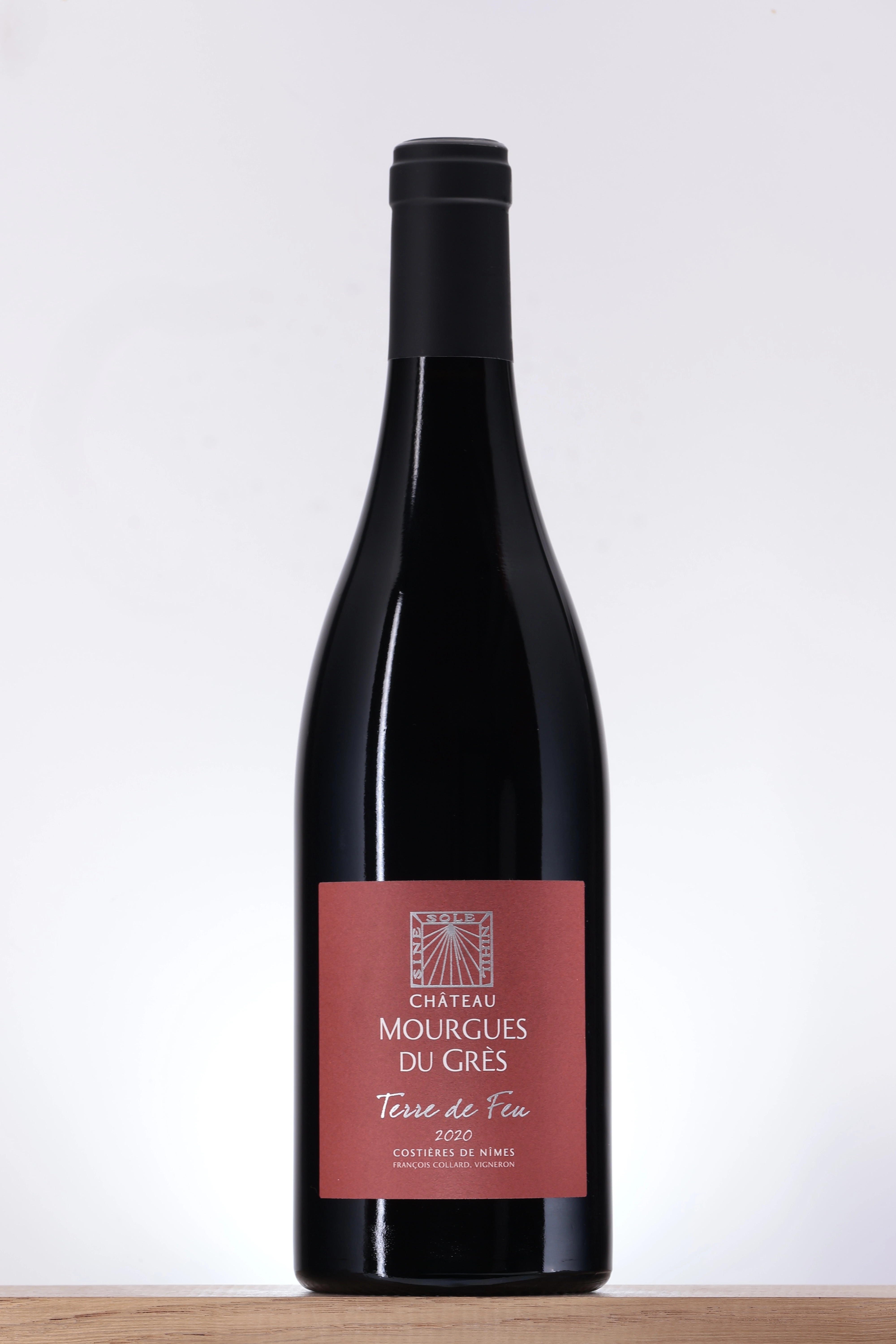 Costières de Nîmes Terre de Feu 2020 Chateau Mourgues du Grès Costières de Nîmes Terre de Feu 2020 Chateau Mourgues du Grès