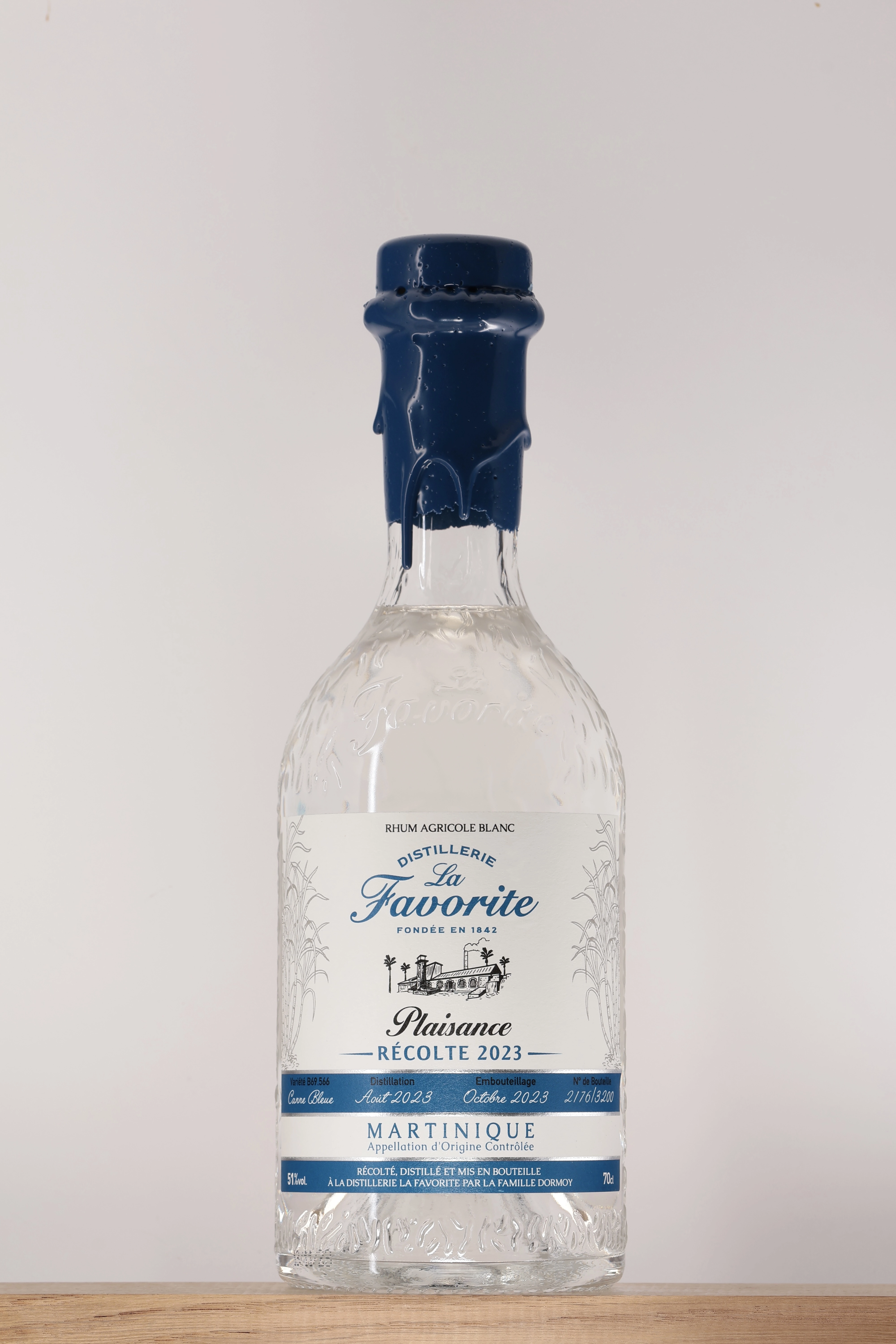 Rhum Agricole Plaisance Canne Bleue Distillerie La Favorite Rhum Agricole Plaisance Canne Bleue Distillerie La Favorite