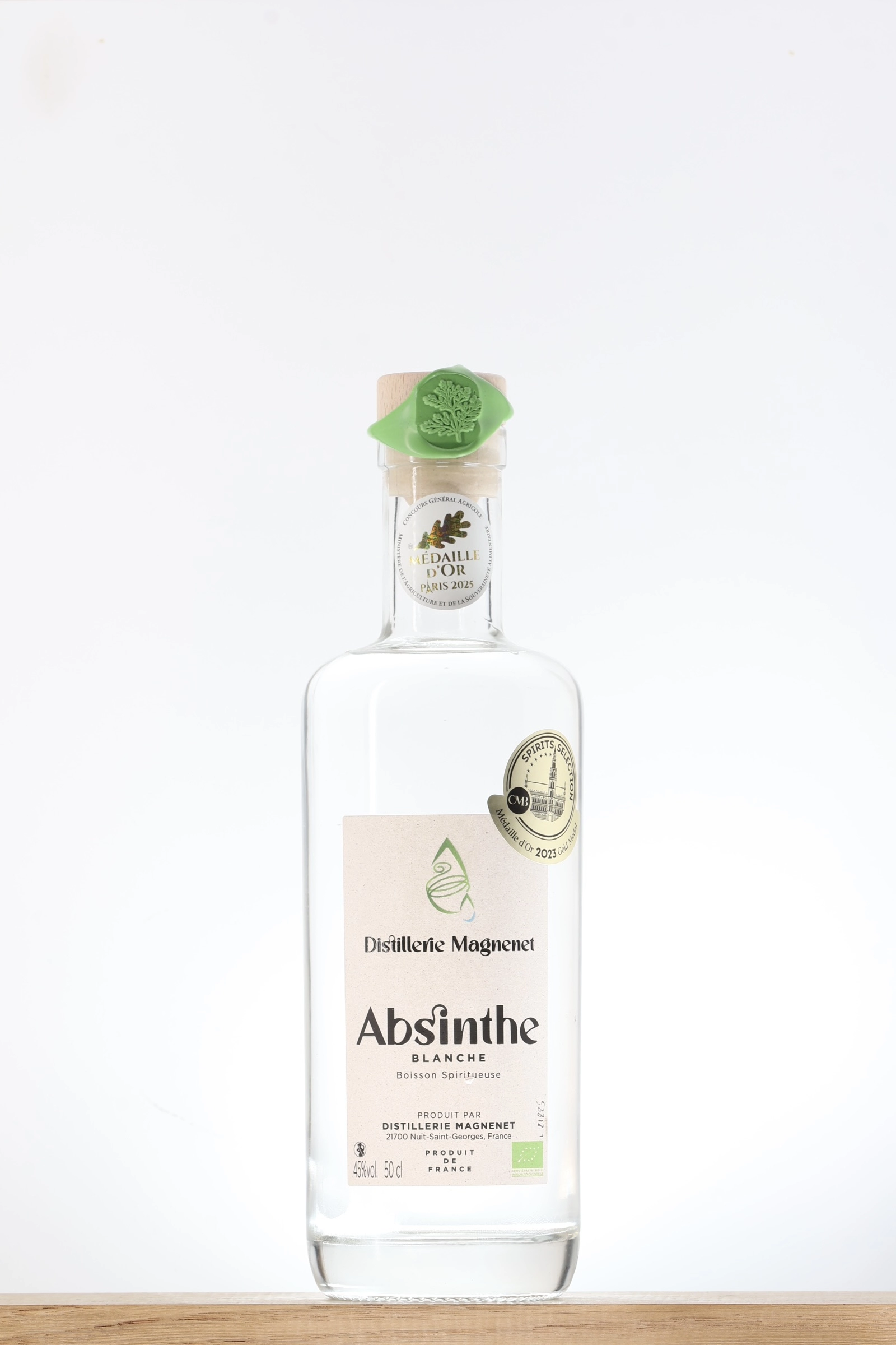 Absinthe blanche Distillerie Magnenet